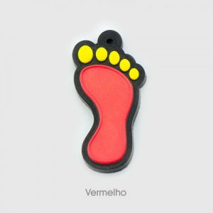 Chaveiro emborrachado formato pézinho, Mb018